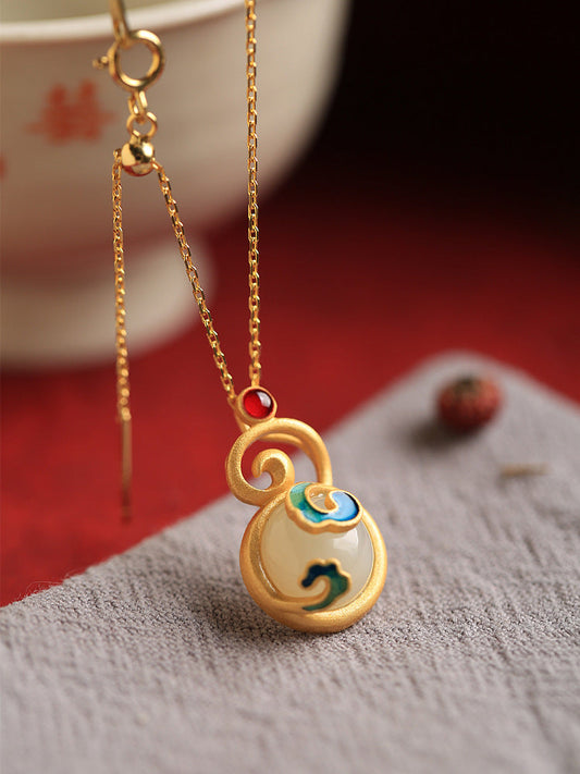Charming Silver Necklace for Any Occasion