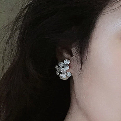 Charming Pearl Earring for Any Occasion