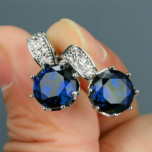 Charming Earring for Any Occasion