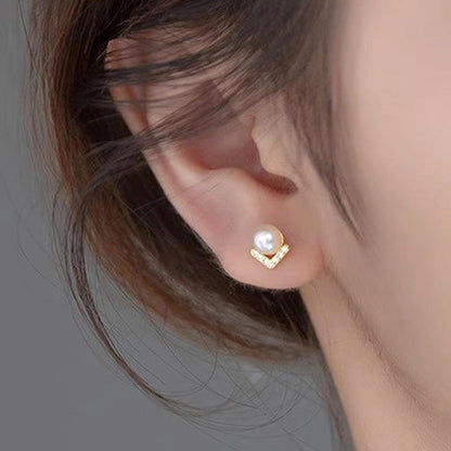 Charming Pearl Earring for Any Occasion