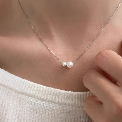 Beautiful Pearl Necklace with Unique Style