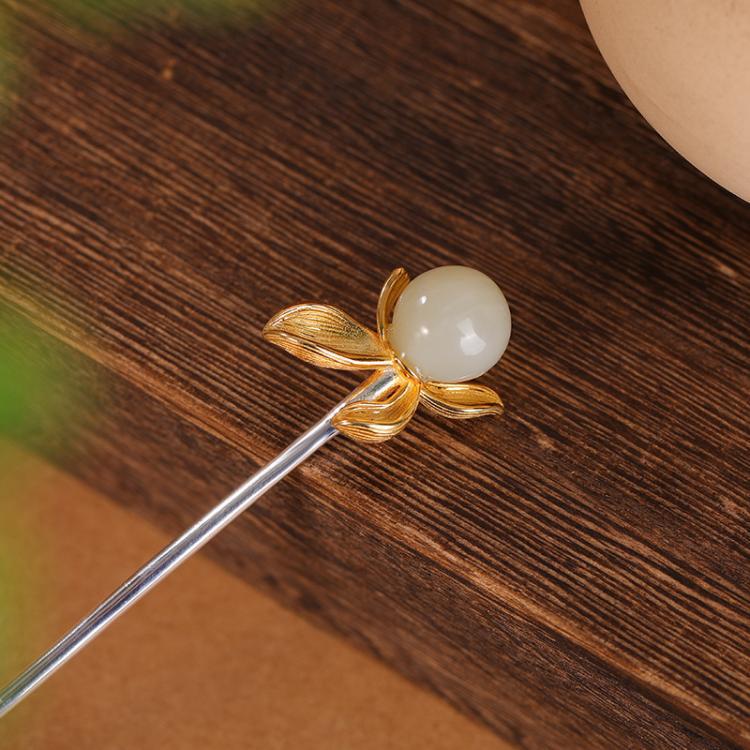 Beautiful Gold Piece with Unique Style