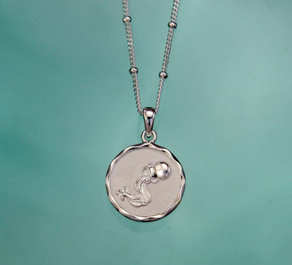 Beautiful Gold Necklace with Unique Style