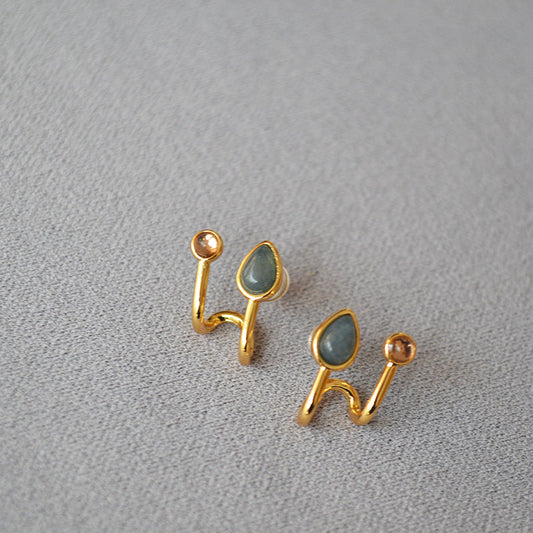 Beautiful Gold Earring with Unique Style