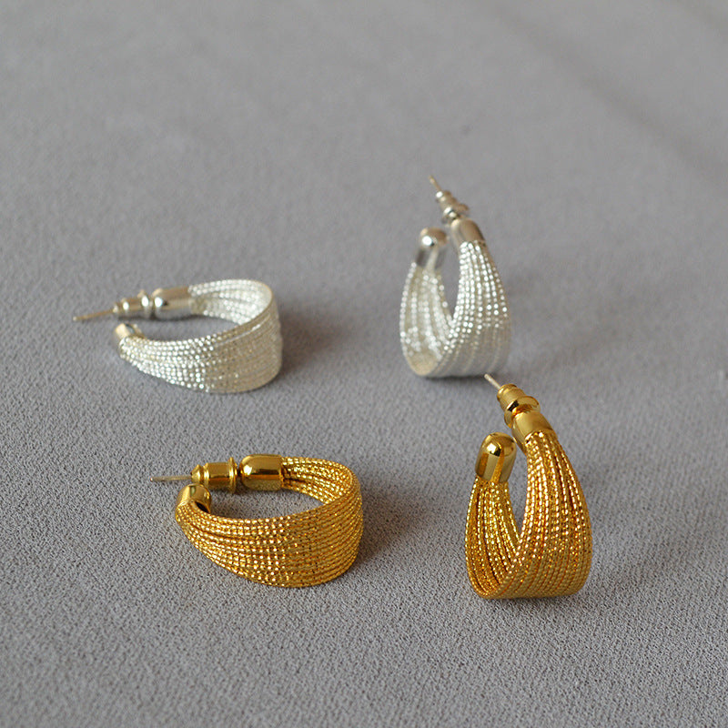Beautiful Gold Earring with Unique Style