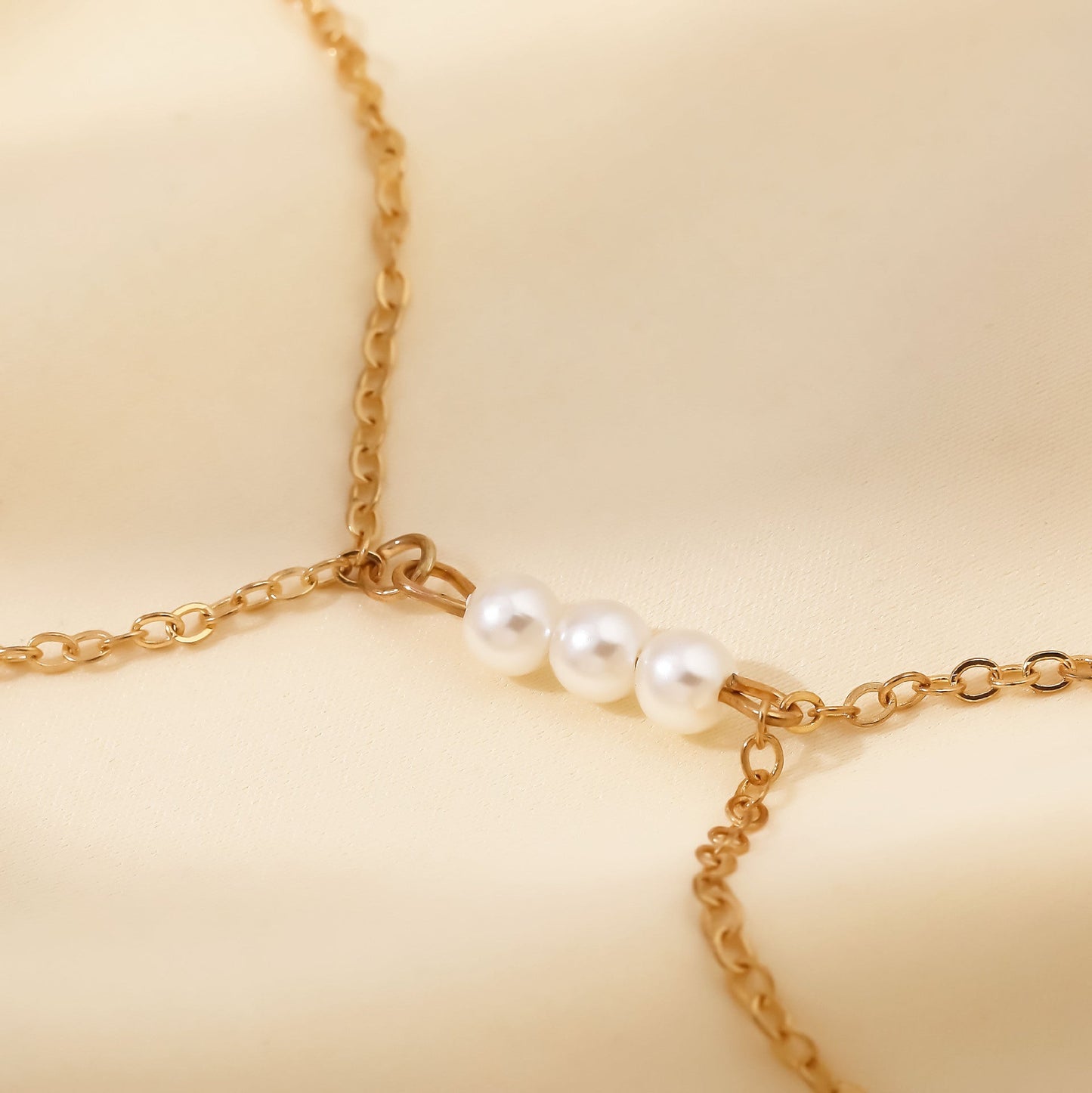 Romantic Pearl Bracelet for Special Moments