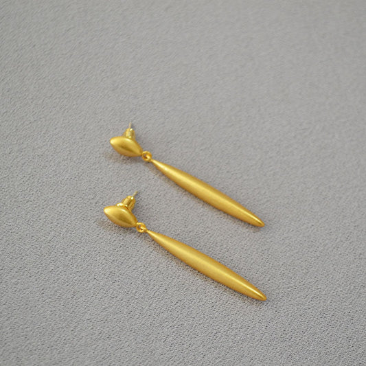 Stunning Gold Earring for Daily Wear