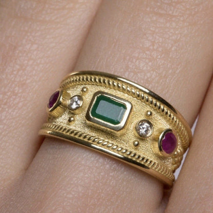 Beautiful Gold Ring with Unique Style
