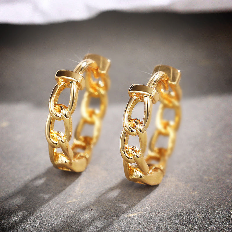 Charming Earring for Any Occasion