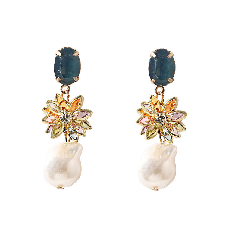 Classic Pearl Earring with Timeless Appeal