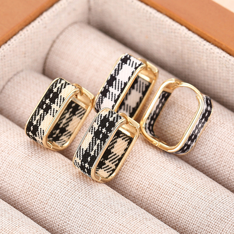 Beautiful Earring with Unique Style