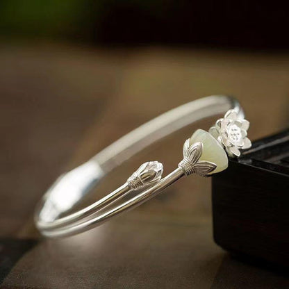 Classic Silver Bracelet with Timeless Appeal
