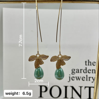 Classic Pearl Earring with Timeless Appeal