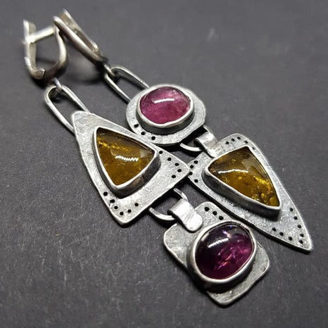 Classic Earring with Timeless Appeal