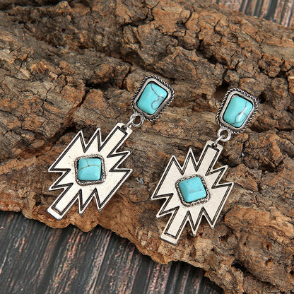 Charming Earring for Any Occasion