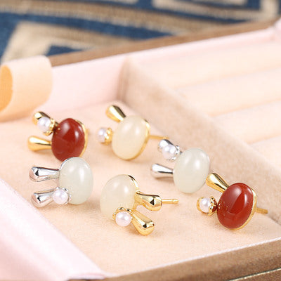 Beautiful Gold Earring with Unique Style