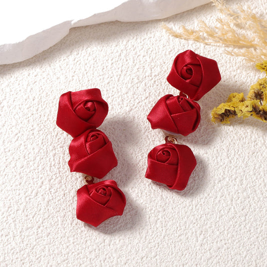 Charming Earring for Any Occasion