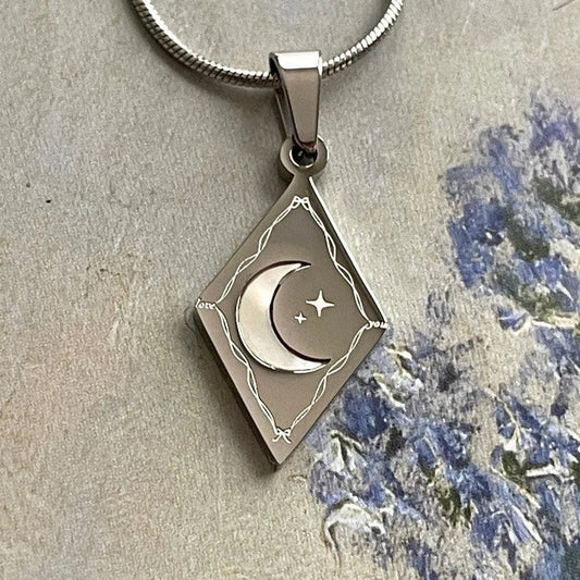 Classic Necklace with Timeless Appeal