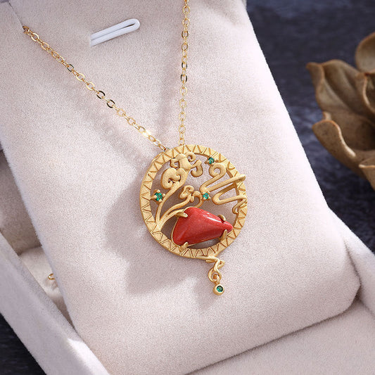 Classic Silver Pendant with Timeless Appeal