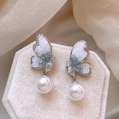 Romantic Pearl Earring for Special Moments