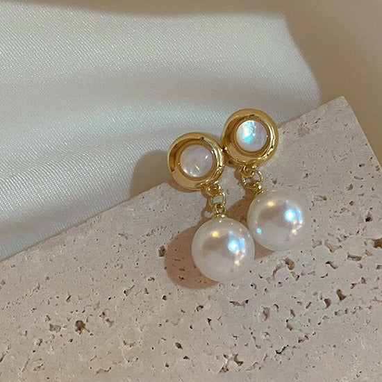 Romantic Pearl Earring for Special Moments