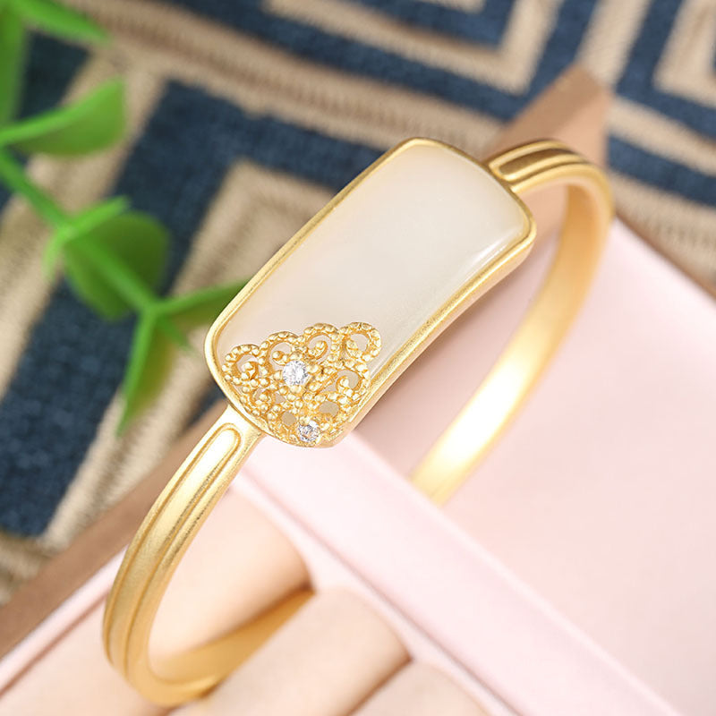 Beautiful Bracelet with Unique Style