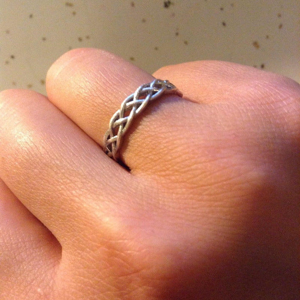 Beautiful Gold Ring with Unique Style