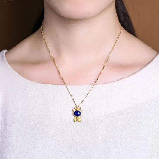 Beautiful Silver Necklace with Unique Style
