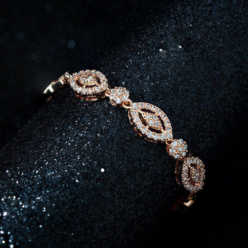 Beautiful Bracelet with Unique Style
