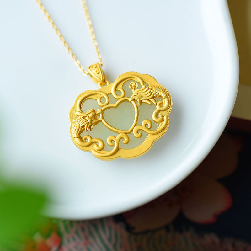 Beautiful Gold Necklace with Unique Style