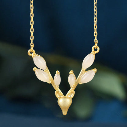 Romantic Silver Necklace for Special Moments