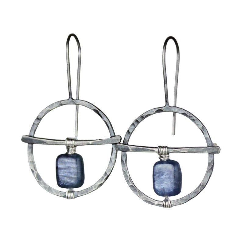 Charming Silver Earring for Any Occasion