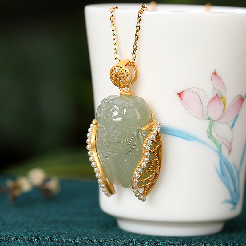 Classic Gold Set with Timeless Appeal