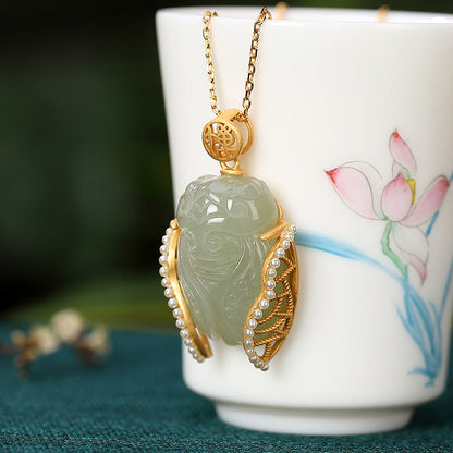 Classic Gold Set with Timeless Appeal
