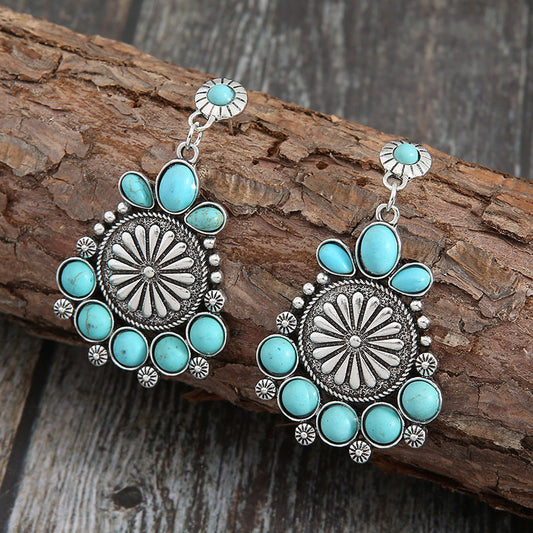 Classic Earring with Timeless Appeal