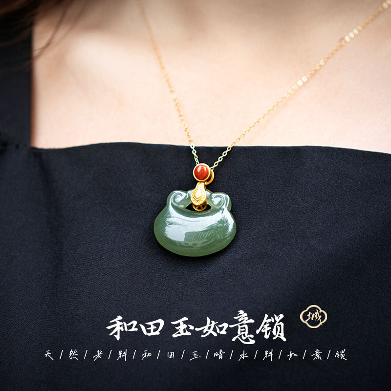 Elegant Gold Necklace for Every Occasion