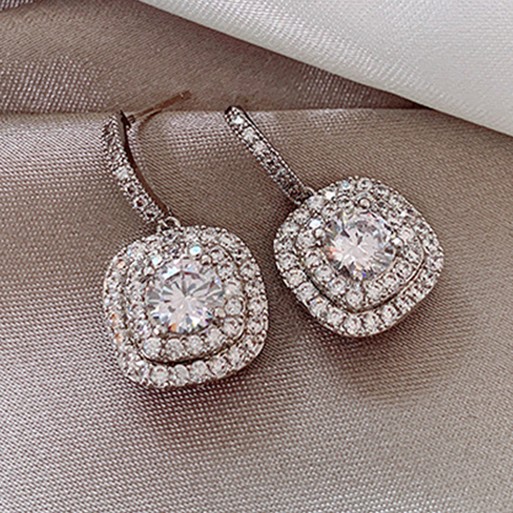 Beautiful Earring with Unique Style