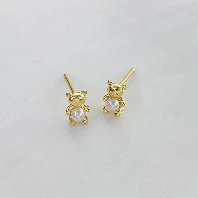 Beautiful Pearl Earring with Unique Style