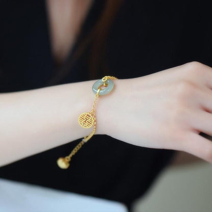 Beautiful Gold Bracelet with Unique Style