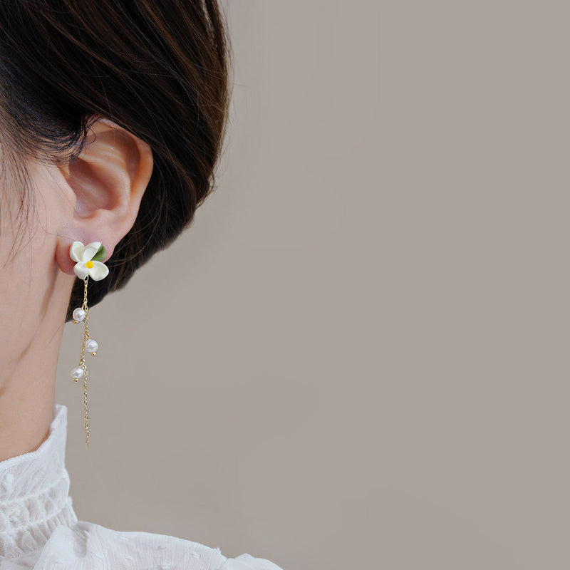 Stunning Pearl Earring for Daily Wear
