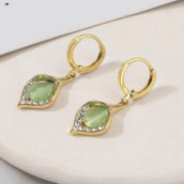 Romantic Pearl Earring for Special Moments