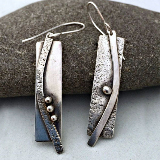 Romantic Silver Earring for Special Moments