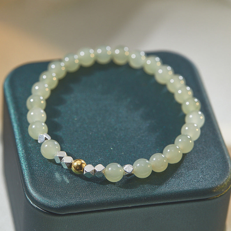 Classic Silver Bracelet with Timeless Appeal