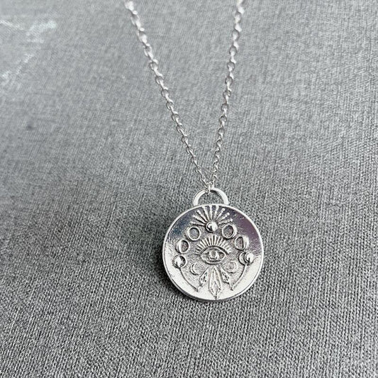 Classic Necklace with Timeless Appeal