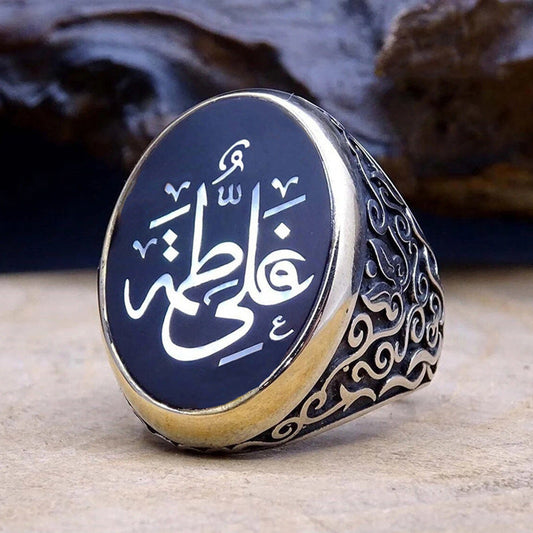 Charming Piece for Any Occasion