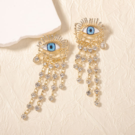 Charming Earring for Any Occasion
