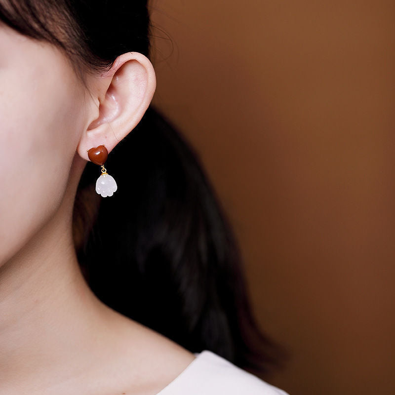 Beautiful Gold Earring with Unique Style