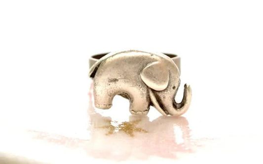 Classic Ring with Timeless Appeal
