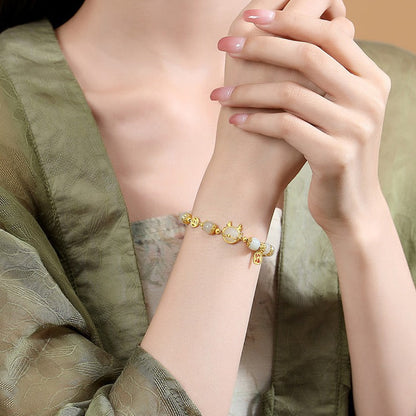 Beautiful Silver Bracelet with Unique Style