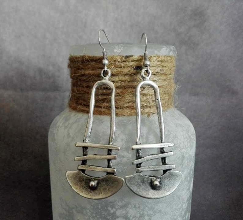 Classic Earring with Timeless Appeal